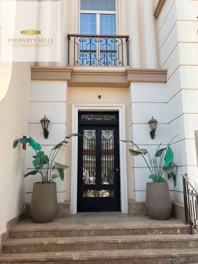 Last corner villa with a 30% discount ready for immediate delivery, fully finished for sale in Granville – جران فيل in New Cairo.