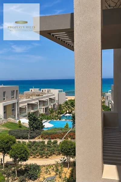 The latest penthouse for sale, first row directly on the sea. Comes with a 30% discount, ready for immediate delivery in the Village of Boho.