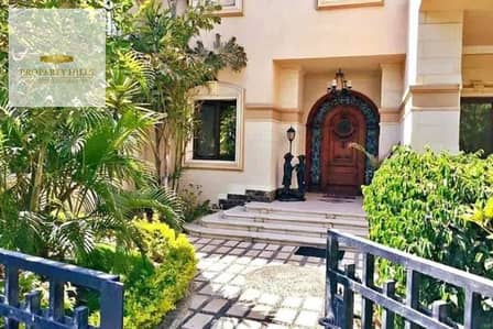 اخر فيلا كورنر 386م للبيع استلام فوري علي طريق السويس مباشر في الشروق