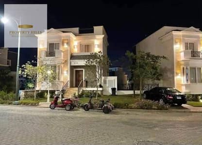 Villa for sale at the lowest price in the whole market in the heart of 6 October, close to Axis 26 July, immediate delivery, minutes from Mall of Egypt in Mountain View 4
