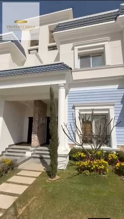 Villa for sale, immediate delivery, fully finished ultra super lux in Future City by Mountain View Grand Valleys. The villa comes with a roof and garden.