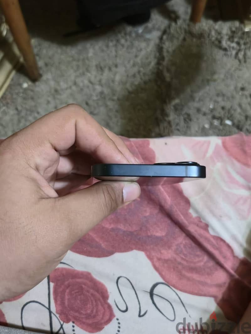 Apple - iPhone 13 3