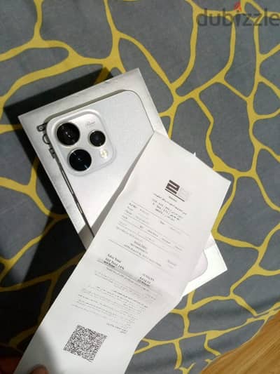 OPPO Reno15 5g 512 للبيع او للبدل