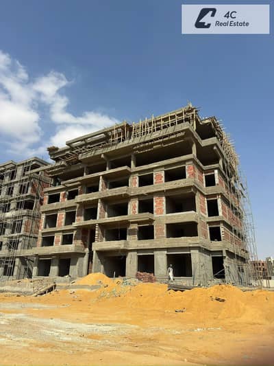 Apartment for Sale with Down Payment & Installments Until 2031 Landscape View Prime Location Resale in Blue Tree New Cairo near Al Ahly Club,90 Street