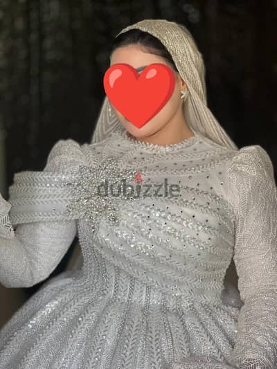 فستان زفاف للبيع