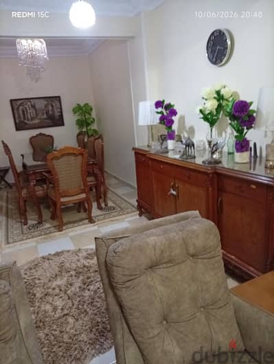 full dining room