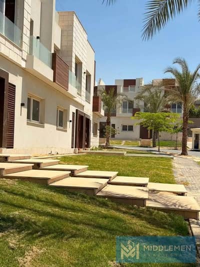 اقل سعر تاون هاوس لوكيشن مميز استلام فوري في ازار 2 القاهرة الجديدة Azzar 2 New Cairo