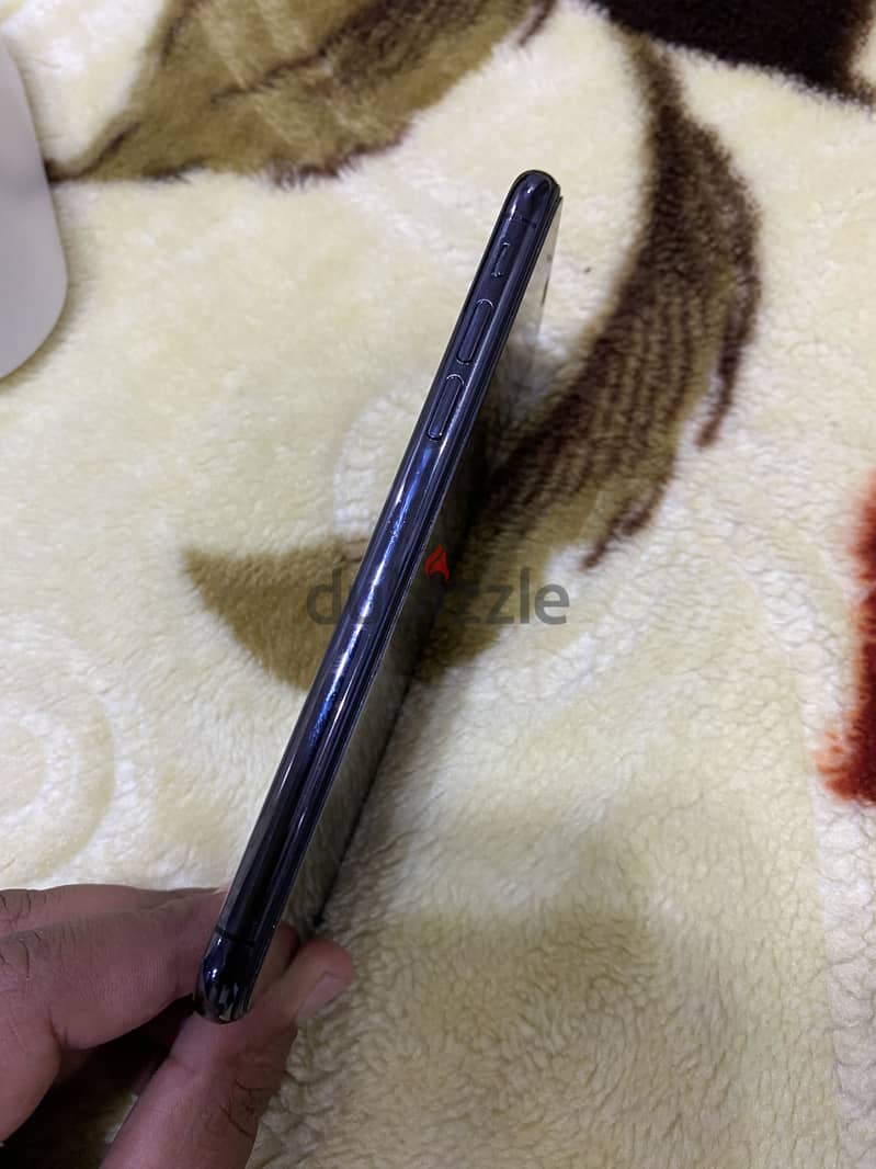 iPhone X 3