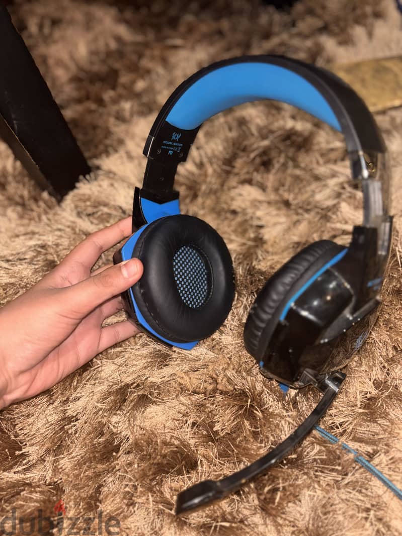 Headphones 2