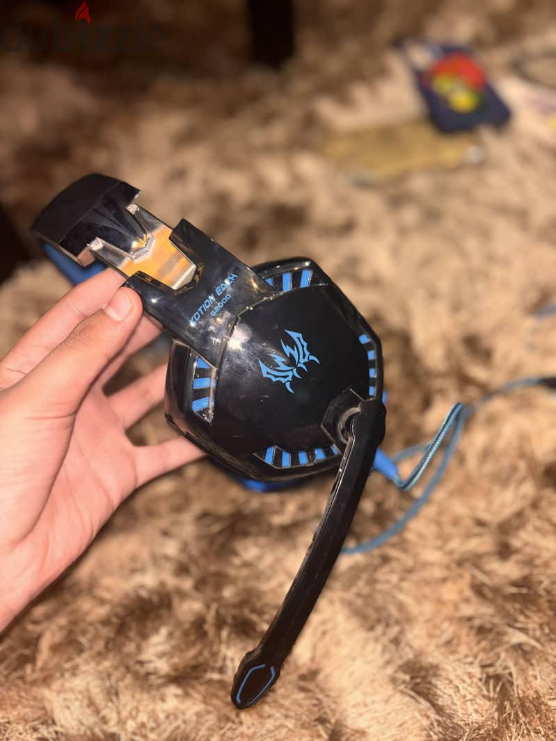 Headphones 4