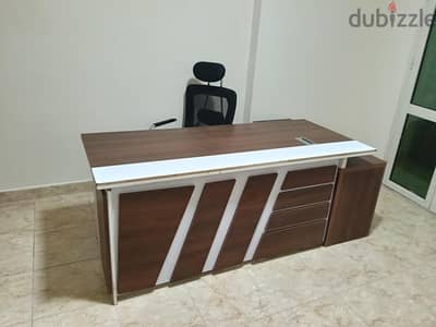مكتب استقبال
