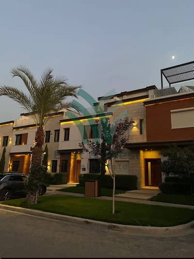 Townhouse priced lower than the market - for sale- 4 bed rooms - Ready for delivery - Semi-finished - in Azzar 2 Compound by el reedy group- New Cairo