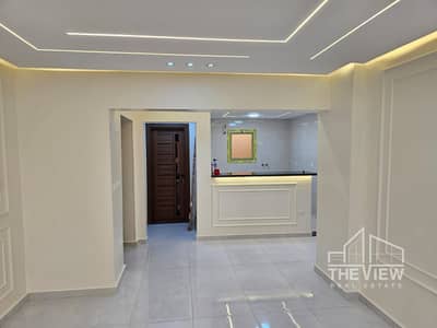 Apartment   for sale very prime location  ready to move khamayel compound