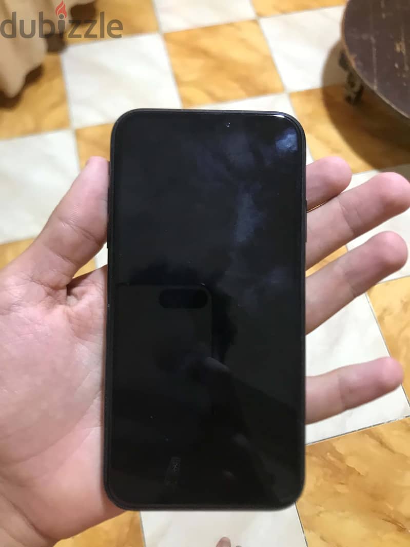 iPhone Xr 4