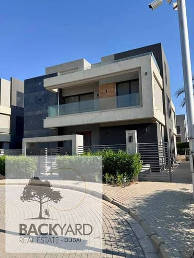 Fully finished villa for sale, immediate delivery, 32% cash discount, in La Vista City, New Cairo, on the Middle Ring Road & Ben Zayed Axis.