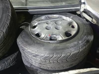 كاوتش 4 فرد + 4 جنوط مقاس 13 بوصة