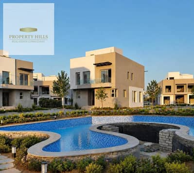 Best Price Corner Villa, 4 Bedrooms, Immediate Delivery, Direct Open View of Landscape & Lagoon, Facing Madinaty in R3