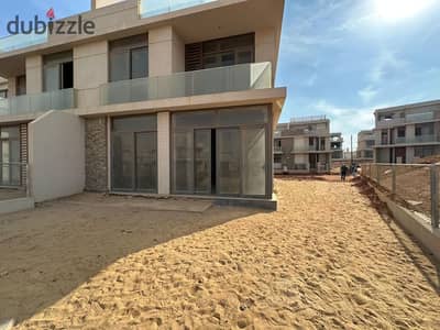 Twin house villa for sale, immediate delivery in the Administrative Capital on the Green River, with an area of 251 sqm