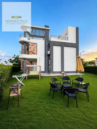 Fully finished Villa for Sale in marselia full sea view with private pool– 200 sqm –Price is negotiable for cash payments   Unit Type: town villa   Built-up Area: 200 sqm   Special Feature: Includes a private swimming pool  Cash Discount: Available for