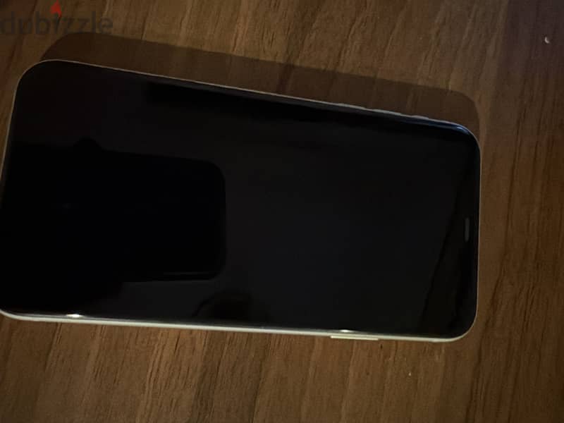 Apple - iPhone 11 1