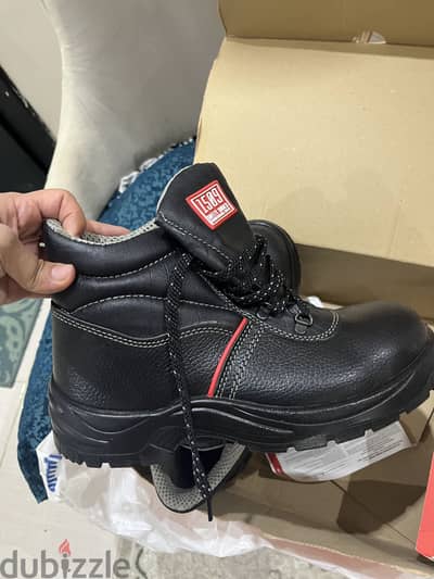 Safty shoes 42