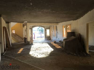 680 m will not be repeated Villa Al-Sabeع High Al-Abour Prominent location