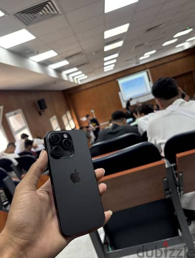 آبل - آيفون 16 برو