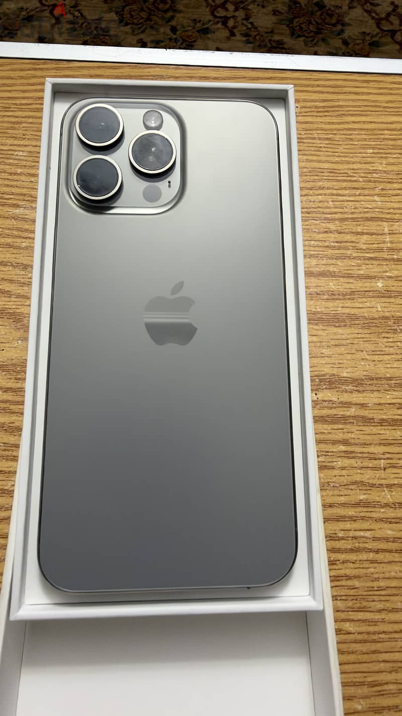 Apple - iPhone 15 Pro Max 1
