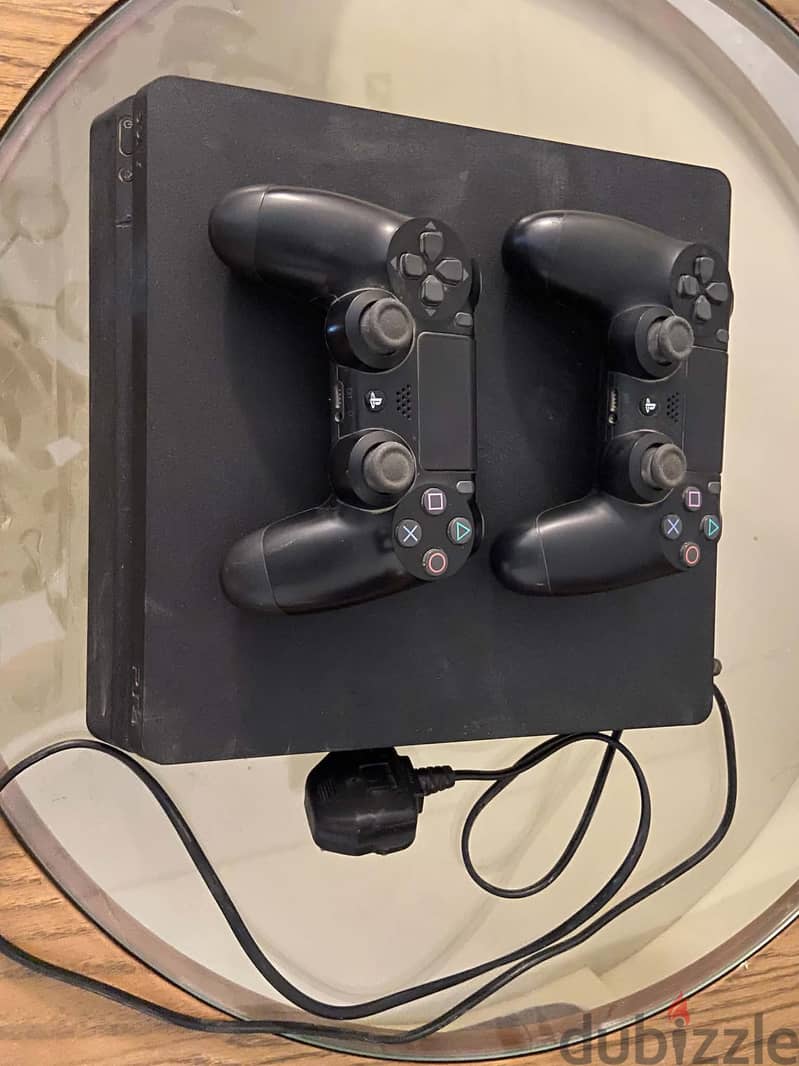PlayStation 4 - 1 TB - Soft 9.00 2