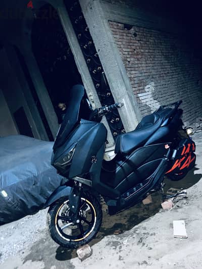 Nmax200