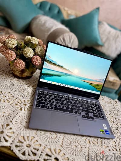 Lenovo LOQ 15IRX9 — Gaming Laptop
