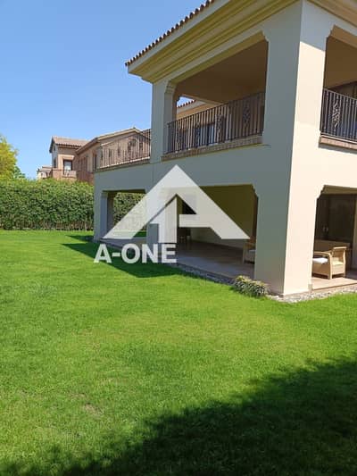 A stand-alone villa for sale in the best location in Victoria with a large land area with furniture and appliances at under market price marassi north A stand-alone villa for sale in the best location in Victoria with a large land area with furniture and appliances at under market price marassi north