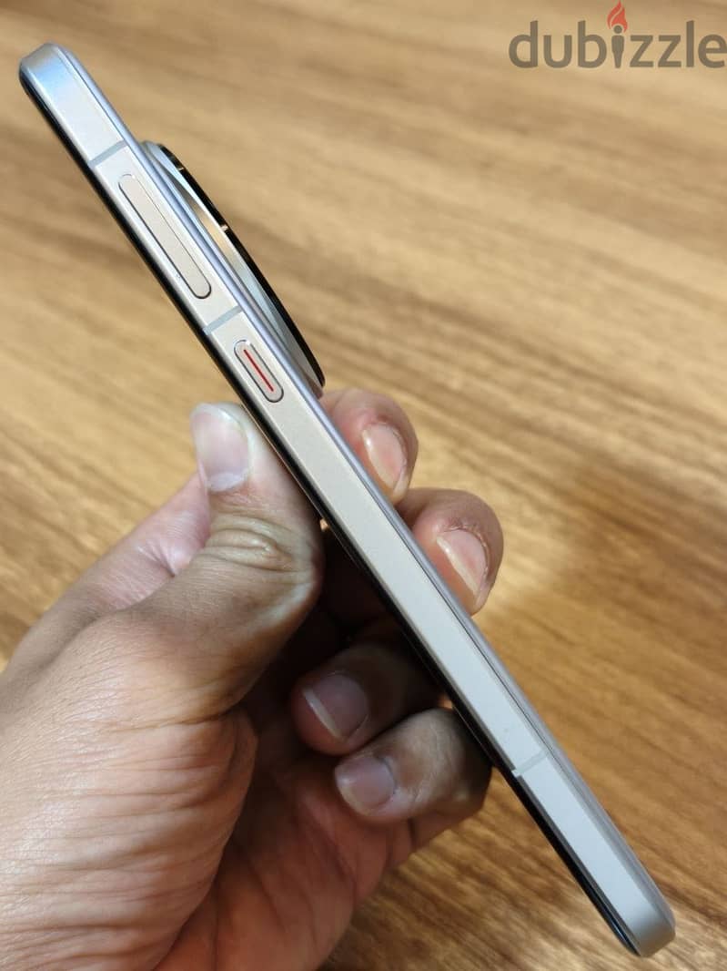 Honor Magic7 Pro 4
