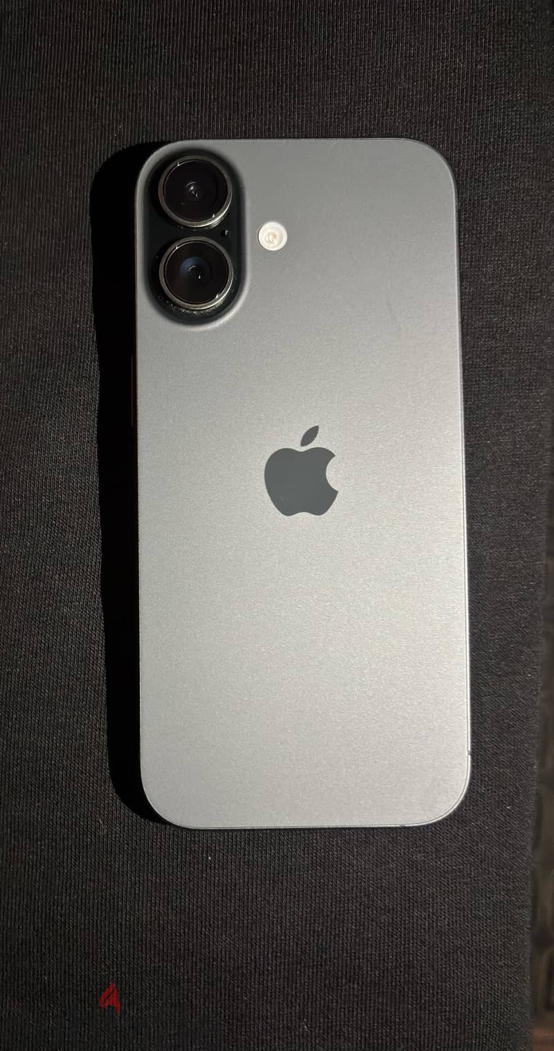 Apple - iPhone 17 2