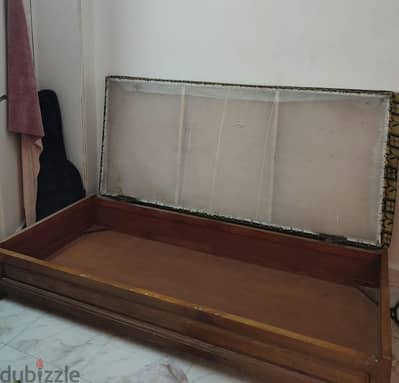 كنبه سرير بسحاره
