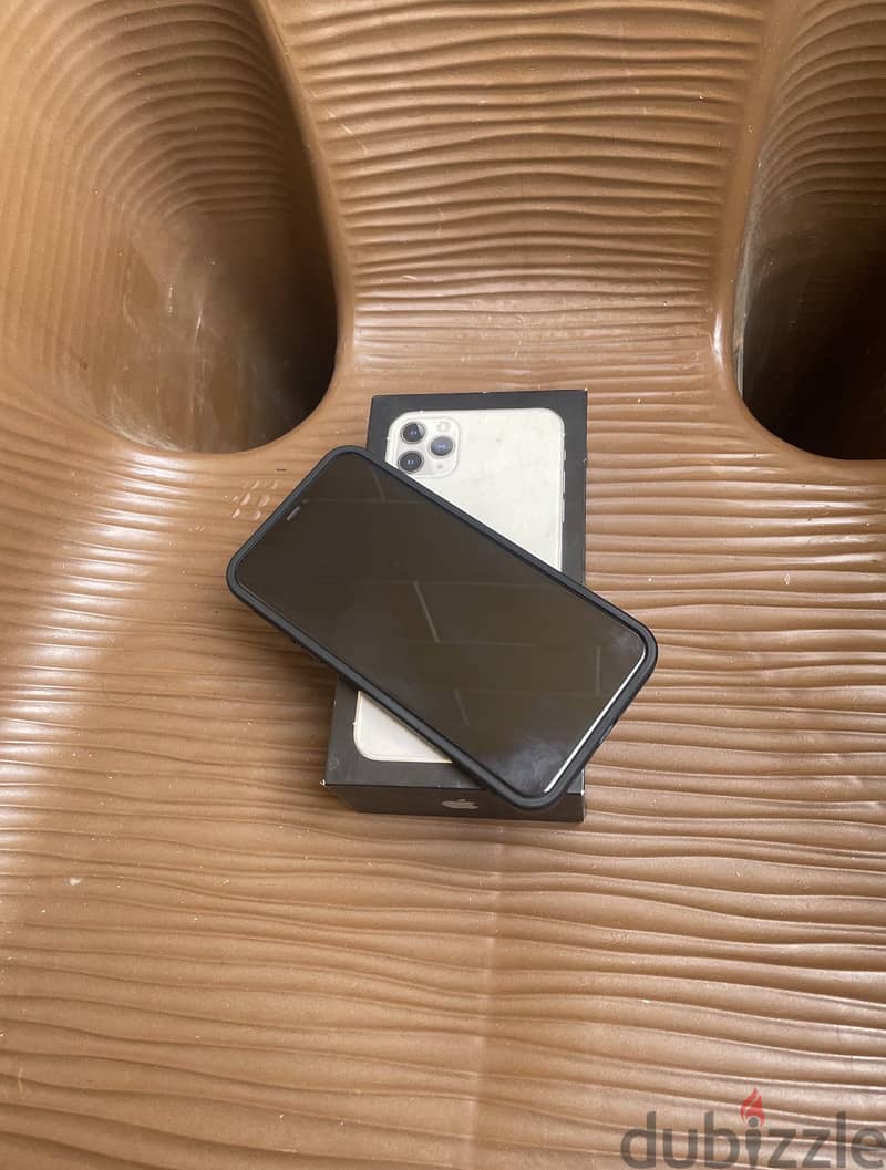 Apple - iPhone 11 Pro Max 1
