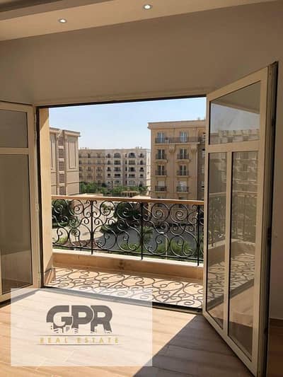 شقة للبيع في Hyde Park بالتجمع الخامس | موقع مميز في Golden Square بجوار الجامعة الأمريكية وMivida وLake Residence وSodic