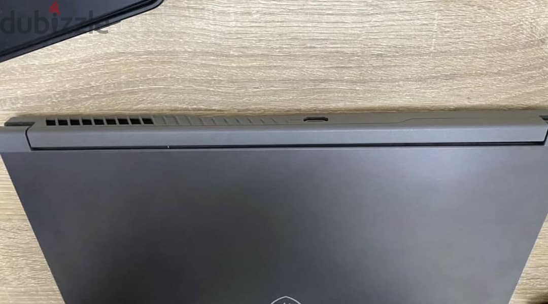 MSI Thin 15 A B7VE 1