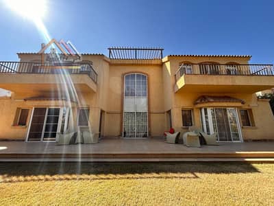 فيلا للايجار في مدينتي نموذج  T (القصر  ) بالتكيفات فيو الجولف