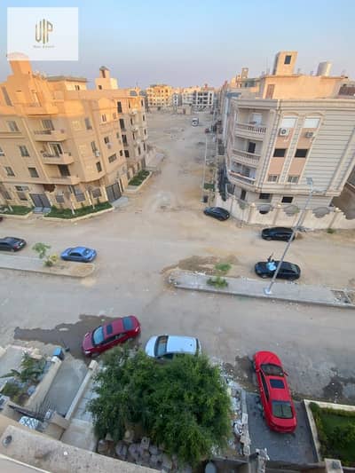شقه للبيع ف الاندلس ١ متشطبة سوبر لوكس قريبه من ماونتن فيو والجامعه الامريكيه