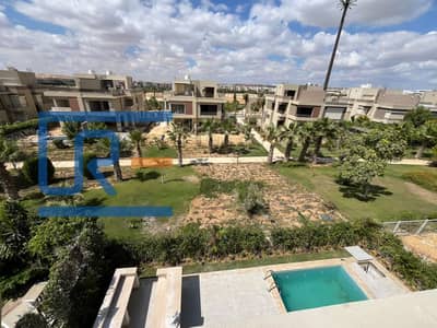 فيلا للإيجار في ذا كراون بالم هيلز بحمام سباحة خاص
