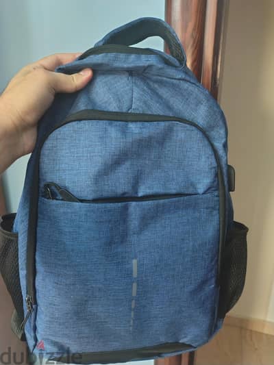 شنطه لابتوب 15.6 inch