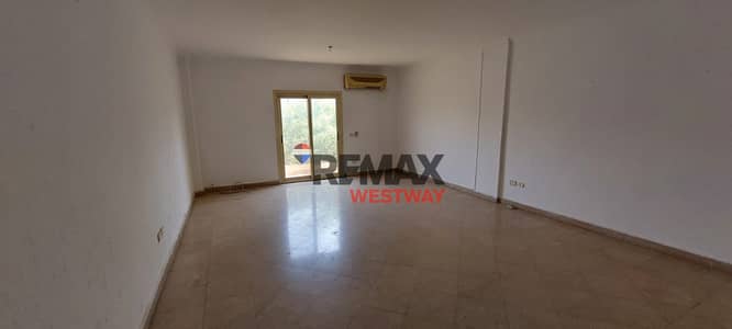 شقه للبيع في بيفرلي هيلز مرحله تانيه Apartment for sale in Beverly Hills, Phase 2.