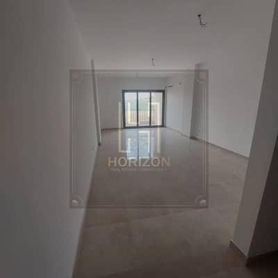Apartment 3rooms kitchen+acs for Rent in Fifth Square Al Marasem New cairo