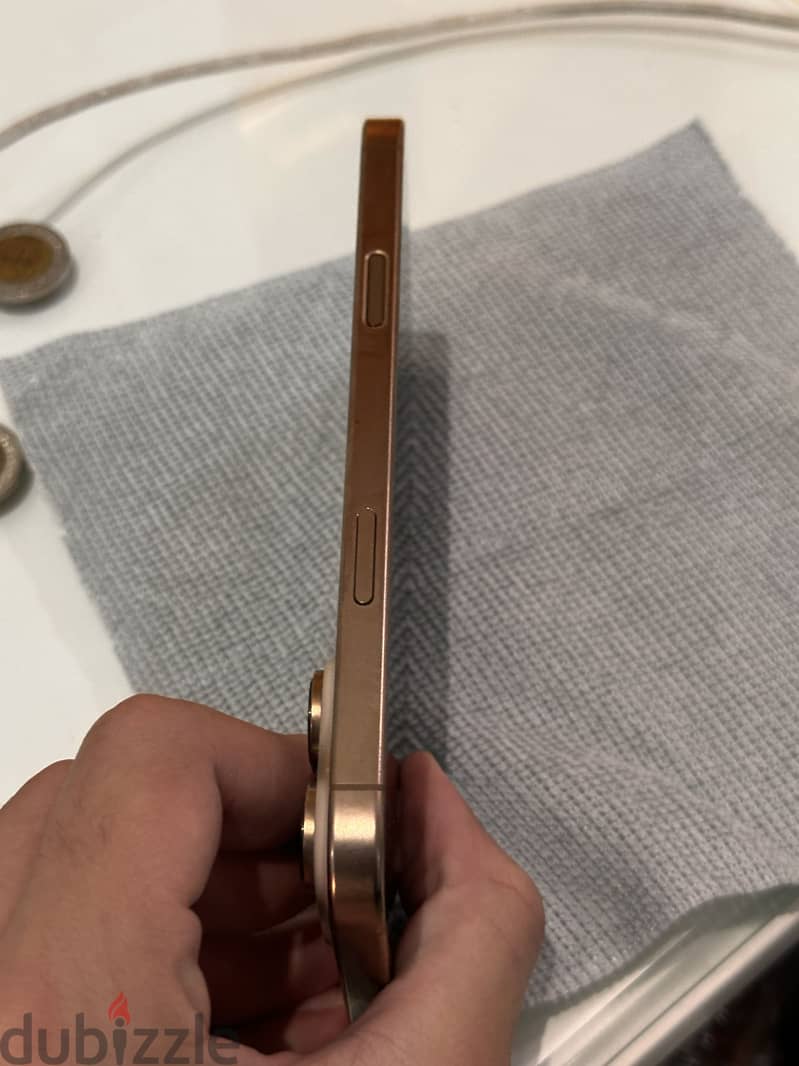 Apple - iPhone 16 Pro Max 5