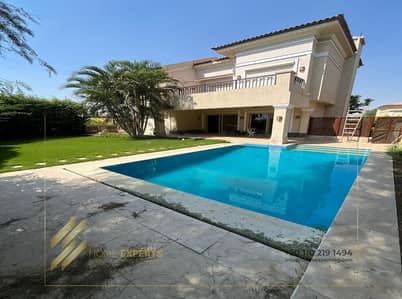 Elegant Villa with Pool in Lake View | appliances