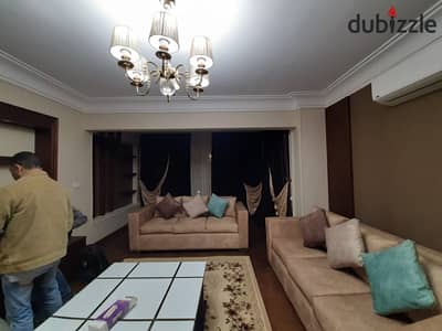 شقه مفروش في ميدان المساحه الدقي.  .