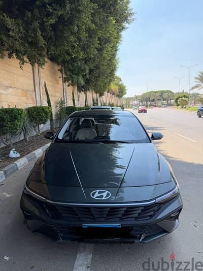 Hyundai Elantra 2025