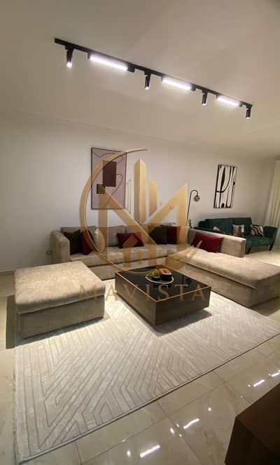 شقة.  مفروشة   بالكامل.  للإيجار   في إيسترن | 205 متر | الطابق الأول | 3 غرف نوم | 3 حمامات | غرفة مربية بحمام  خاص |  متاحة للإيجار  طويل وقصير المد