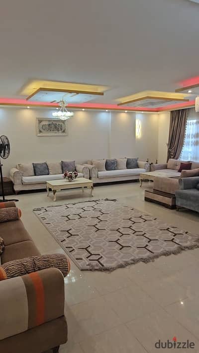 للايجار فاضى شقة نموذج 500 بمدينتي